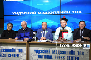 С.Билэгсайхан: Лувсанцэрэн Цэвээнов нь Нийслэл өргөөг гамингаас чөлөөлөхөд онцгой үүрэг гүйцэтгэсэн